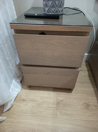 Cómoda e 2 mesinhas de cabeceira