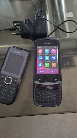 Nokia C1 e C2 Neri