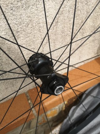 Ruote Fulcrum DB4 per disco (center lock)