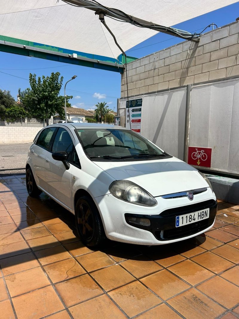 FIAT Punto 2011 - foto 1