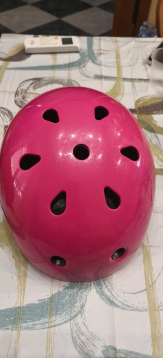 Pattini in linea con casco e protezioni