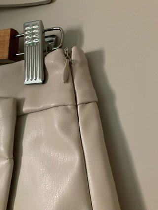 Falda pantalón Stradivarius beige
