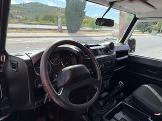 Land Rover Defender 2014