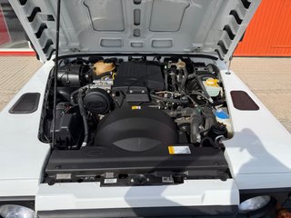 Land Rover Defender 2014