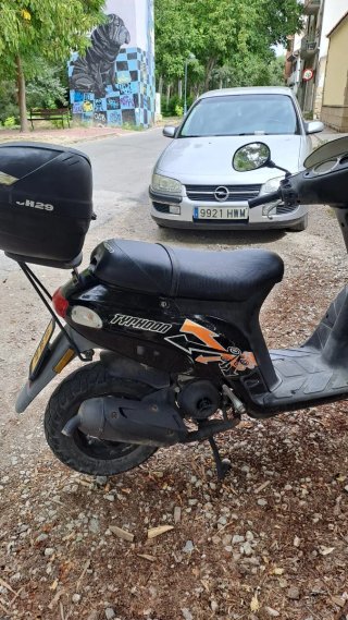 Piaggio Typhoon Negra