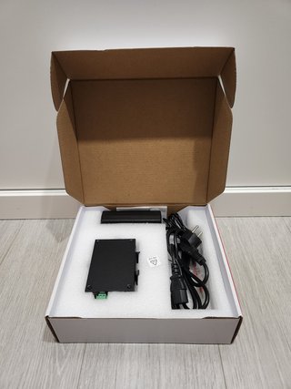 Switch Dahua PoE 3 puertos