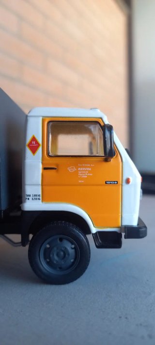Camión Pegaso Ekus 1/43