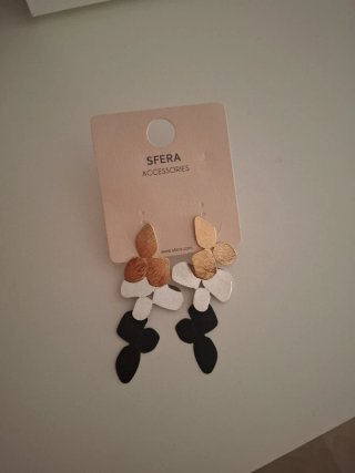 Pendientes Sfera flor oro, plata, blanco y negro