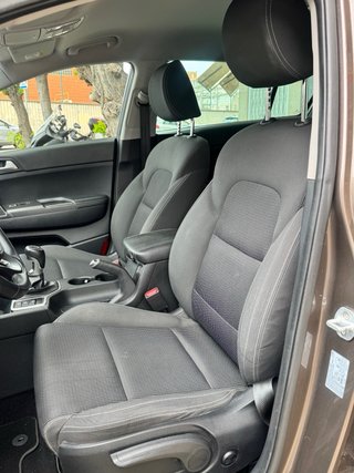KIA Sportage DRIVE CON 34 mil KM !! ETIQUETA C !!