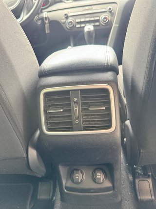 KIA Sportage DRIVE CON 34 mil KM !! ETIQUETA C !!