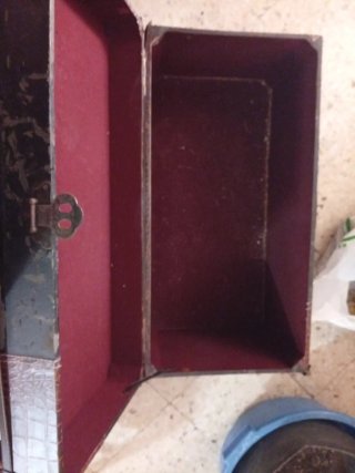 Baúl vintage madera y cuero 1910