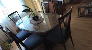 Mesa de salón con 6 sillas *MUDANZA*