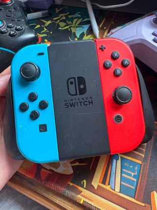 Nintendo Switch + accesorios