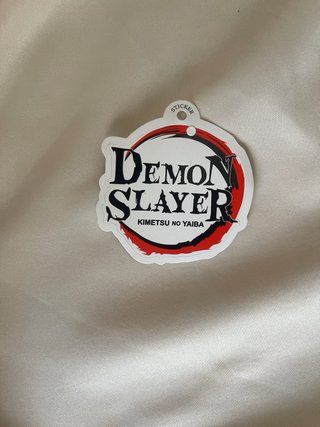 Chaqueta Demon Slayer Zenitsu Bershka