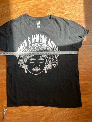 Camiseta corta negra womaen’s african actions
