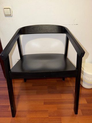 Silla de comedor de madera negra