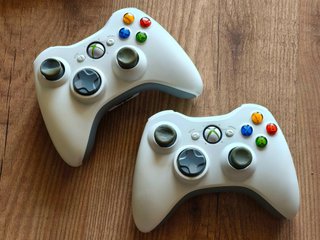 Xbox 360 Arcade + Kinect + Mando + Juegos + Micros
