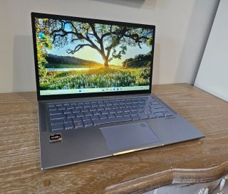 Asus ZenBook 14 UM431D Ryzen 5 8GB 256GB SSD