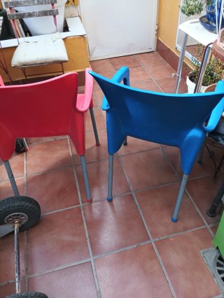 2 Sillones PVC y Hierro Azul y Rojo