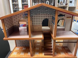 Casa de muñecas de madera para niños