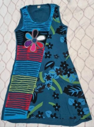 Vestido estampado floral y rayas