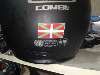 Cascos de moto negros