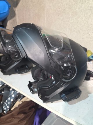 Cascos de moto negros
