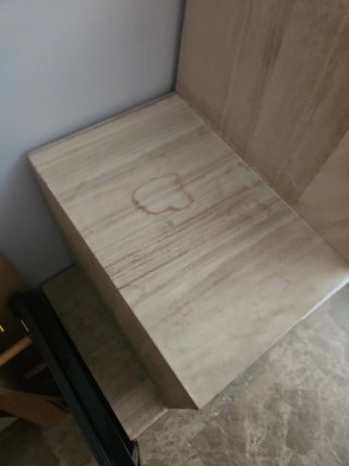 Aparador Maison du Monde in legno e cristallo