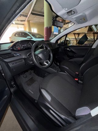 Peugeot 208 2015