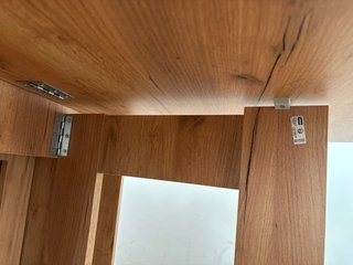 Mesa madera y 4 sillas