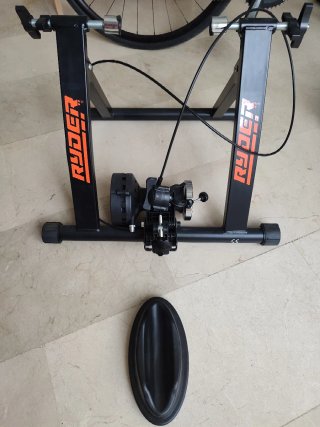 Rodillo de entrenamiento para bicicleta RYDER
