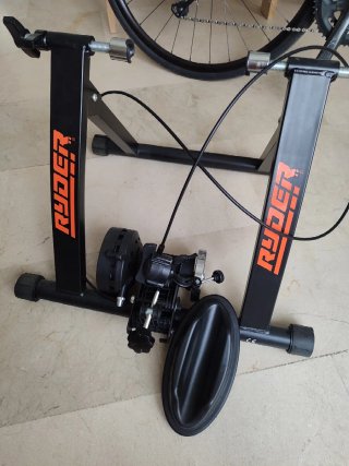 Rodillo de entrenamiento para bicicleta RYDER
