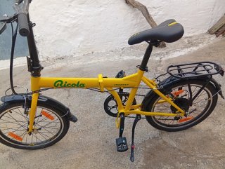 Bicicleta plegable Moma Ricola amarilla