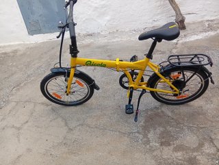 Bicicleta plegable Moma Ricola amarilla