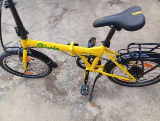 Bicicleta plegable Moma Ricola amarilla