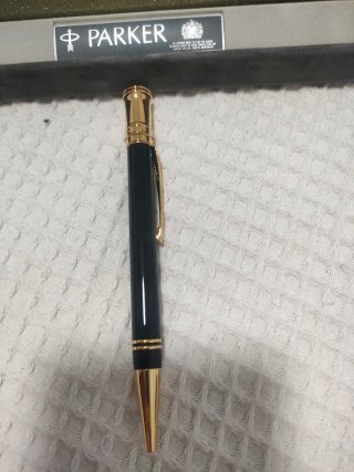 Bolígrafo Parker oro