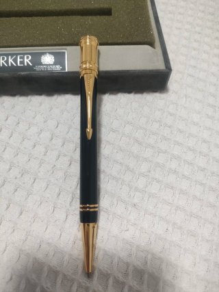 Bolígrafo Parker oro