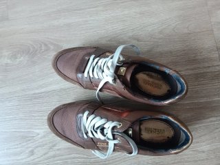 Zapatillas Michael Kors Marrones y Doradas