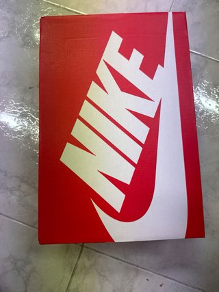 Nike Zoom Vomero 5 Talla 44 Nuevas