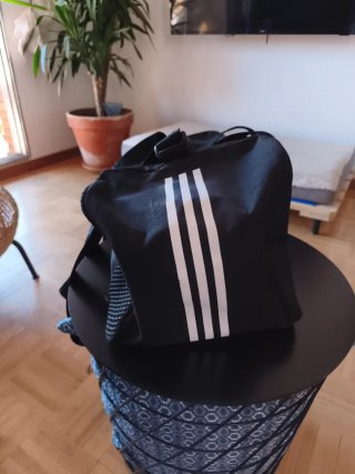 Bolsa de deporte Adidas negra