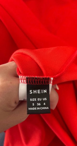 Vestido fiesta rojo asimétrico