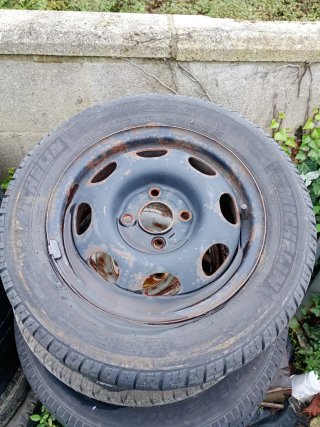 Rueda de repuesto Michelin 165/65 R13