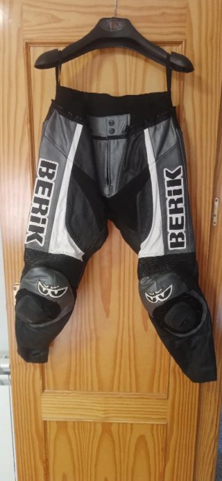 Mono de moto Berik Talla L