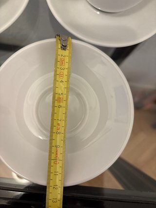 Juego de 4 tazas y platillos Ikea.
