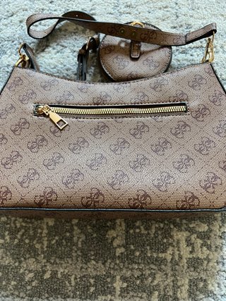 Bolso Guess Marrón con Monedero