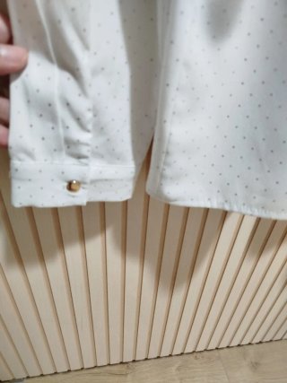 Blusa Milano Blanca Lunares Dorados Talla XL