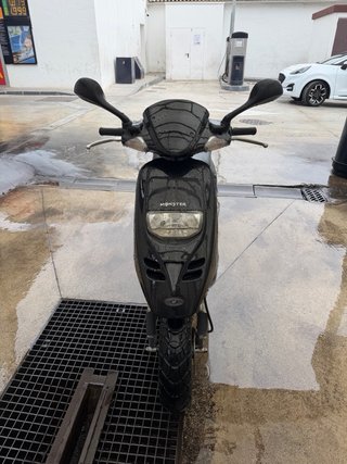 Piaggio Typhoon 50cc negra de finales del 2008