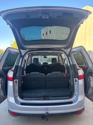 Ford Grand C-MAX 2011