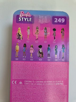 Barbie Fashionista Style 249 Odile Petite