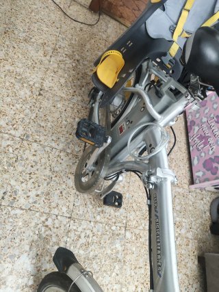 Bicicleta plegable eléctrica